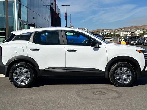 Certified 2025 Nissan Kicks S image 3