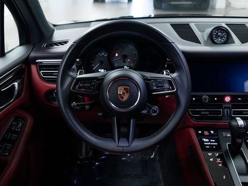 Used 2024 Porsche Macan S AWD/4WD image 12