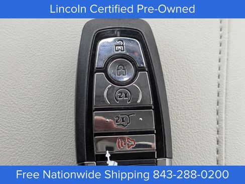 Certified 2025 Lincoln Navigator Reserve image 32