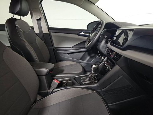 Used 2023 Volkswagen Taos SE image 10