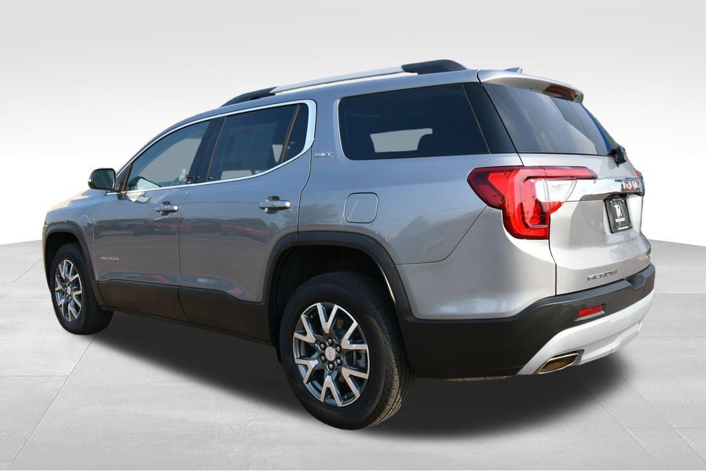 Used 2023 GMC Acadia SLT AWD/4WD image 5