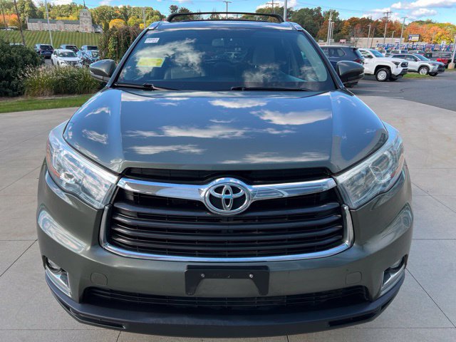 Used 2016 Toyota Highlander Limited AWD/4WD image 2