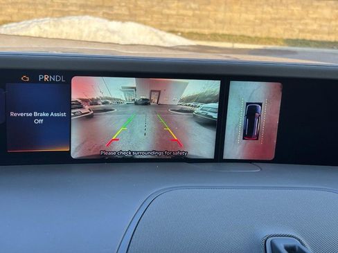 Certified 2024 Lincoln Nautilus Reserve w/ Equipment Group 202A image 23