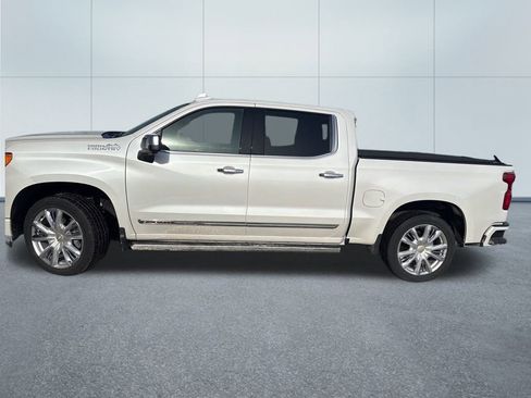 Used 2022 Chevrolet Silverado 1500 High Country w/ High Country Premium Package image 7