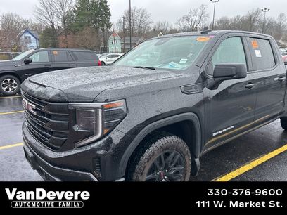 Used 2024 GMC Sierra 1500 Pro w/ Graphite Edition