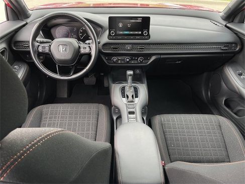 Certified 2025 Honda HR-V Sport image 10