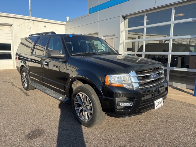 Used 2017 Ford Expedition EL XLT w/ Equipment Group 202A AWD/4WD image 2