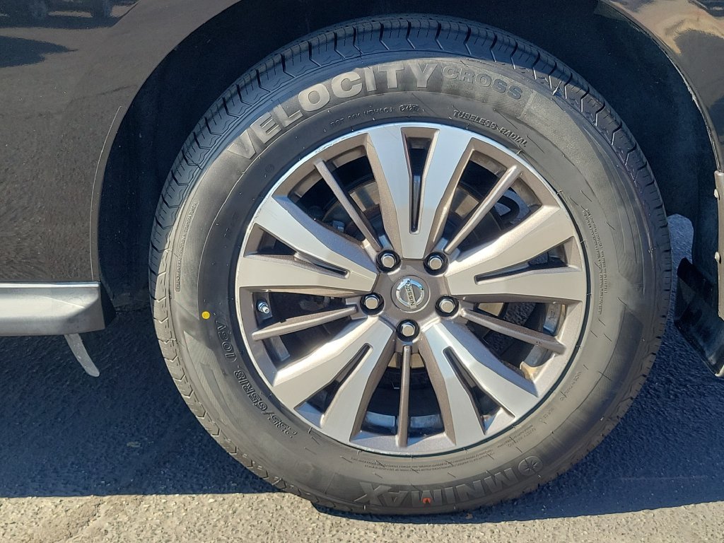 Used 2017 Nissan Pathfinder SL AWD/4WD image 7