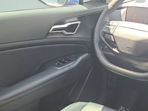 Used 2026 Kia Sportage EX w/ EX Panorama Roof Package FWD image 18