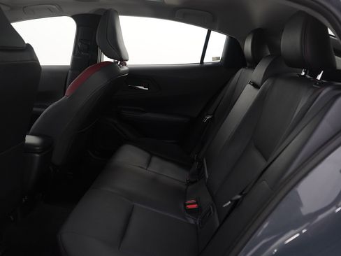 Used 2025 Toyota Prius Plug-In Hybrid FWD image 15