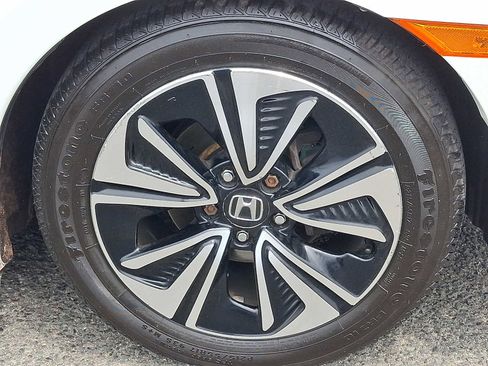Used 2016 Honda Civic EX-L image 9