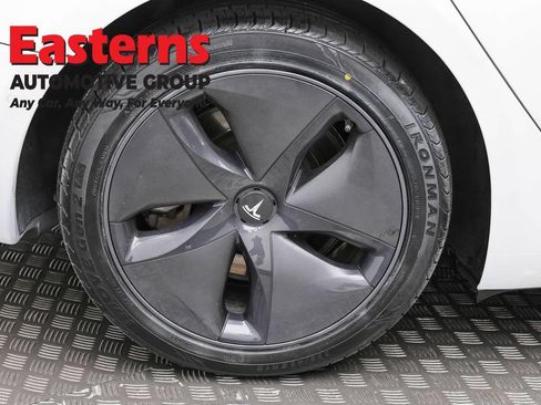 Used 2022 Tesla Model 3 Long Range AWD/4WD image 24