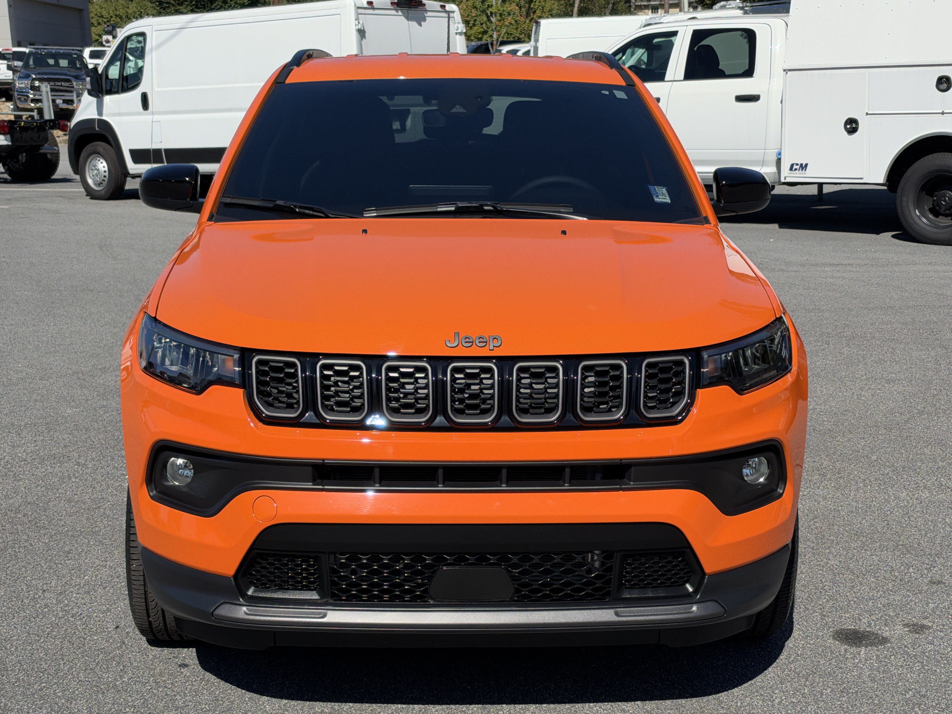 Used 2026 Jeep Compass Latitude AWD/4WD image 2