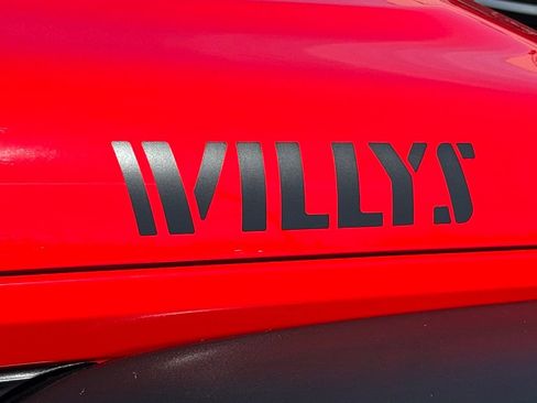 Used 2022 Jeep Wrangler Willys image 4