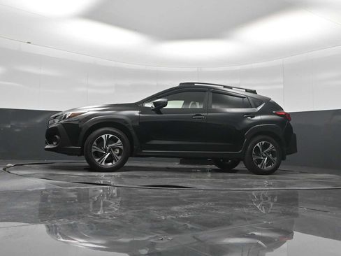 Used 2025 Subaru Crosstrek 2.5i Premium AWD/4WD image 28