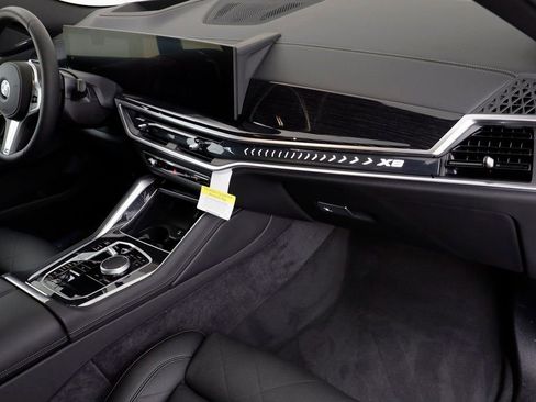 New 2026 BMW X6 xDrive40i w/ Climate Comfort Package image 20
