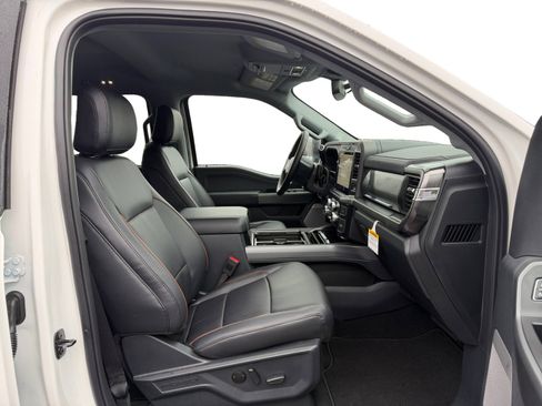 New 2026 Ford F250 Lariat w/ FX4 Off-Road Package image 15