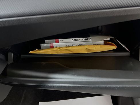 Used 2026 Toyota Camry SE image 35