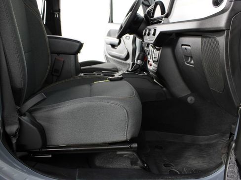 Used 2025 Jeep Wrangler Unlimited Sport S 4xe AWD/4WD image 19