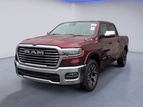 Used 2025 RAM 1500 Laramie AWD/4WD image 2