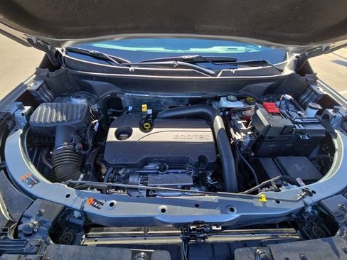 Used 2025 Chevrolet Equinox ACTIV image 31