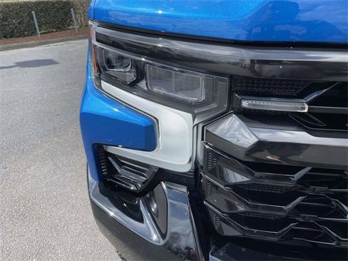 Used 2024 Chevrolet Silverado 1500 ZR2 w/ Technology Package image 39