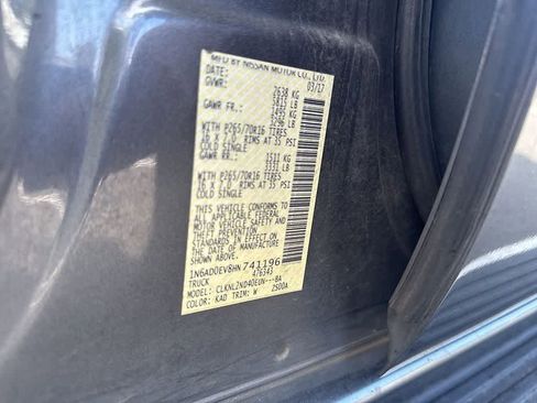 Used 2017 Nissan Frontier SV image 8