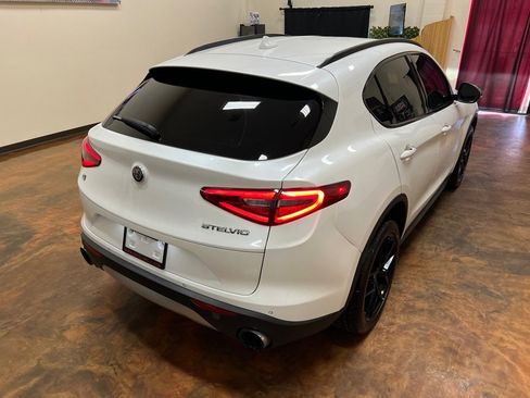 Used 2018 Alfa Romeo Stelvio Ti Sport image 48
