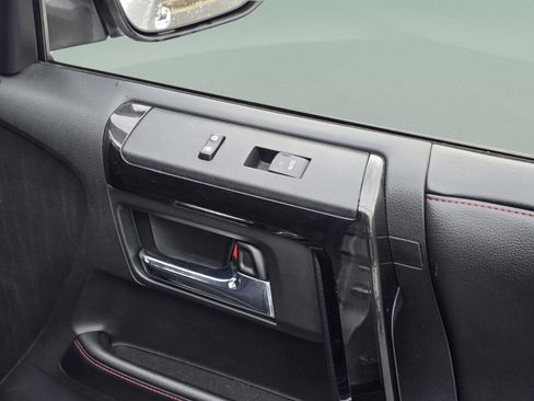 Used 2016 Toyota 4Runner Limited image 24