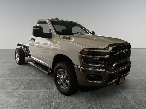 New 2026 RAM 3500 Big Horn image 7