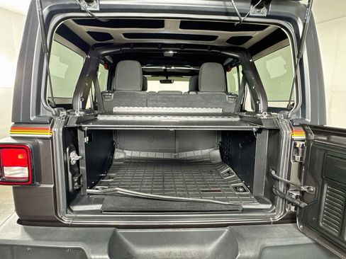Used 2021 Jeep Wrangler Unlimited Sport AWD/4WD image 30