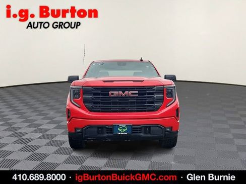 Used 2022 GMC Sierra 1500 Elevation image 2