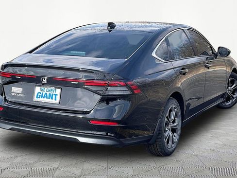 Used 2023 Honda Accord EX image 7