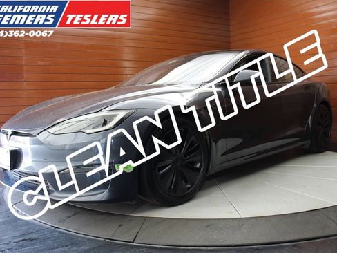 Used 2023 Tesla Model S AWD image 1