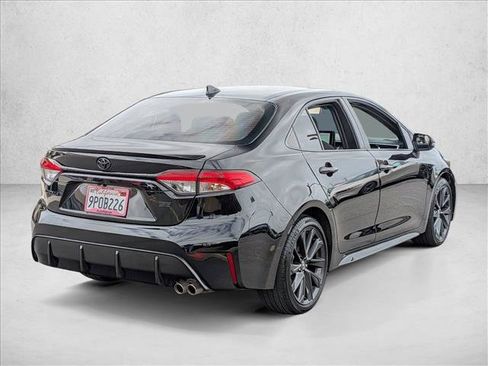 Used 2024 Toyota Corolla SE w/ SE Premium Package FWD image 6