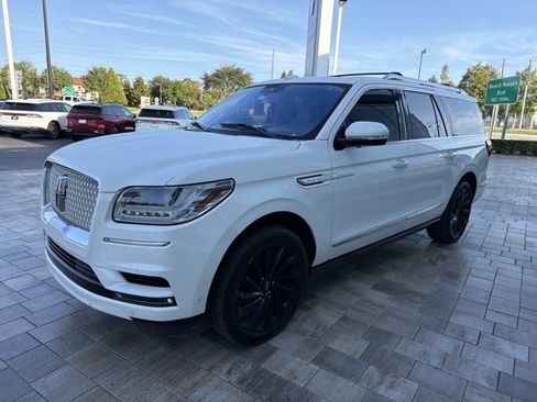 Used 2020 Lincoln Navigator L Reserve w/ Equipment Group 208A Reserve AWD/4WD image 6