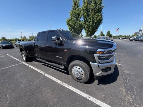 Used 2025 RAM 3500 Tradesman AWD/4WD image 2