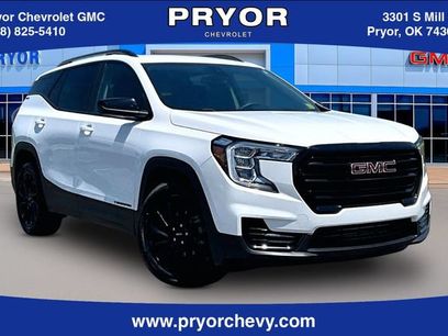 Used 2024 GMC Terrain SLE w/ Driver Convenience Package