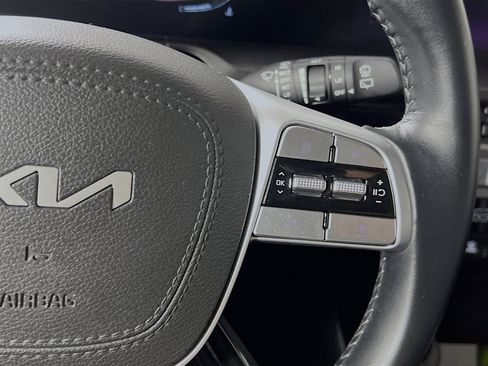 Used 2025 Kia Telluride S image 20