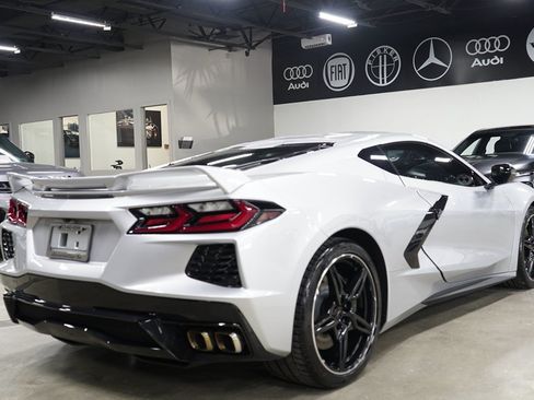 Used 2020 Chevrolet Corvette Stingray Coupe w/ Z51 Performance Package RWD image 5