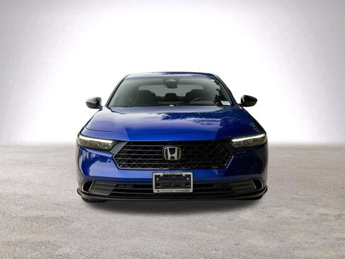 Used 2023 Honda Accord Sport image 3