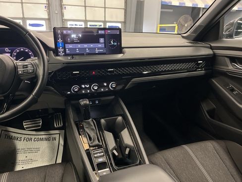 Used 2023 Honda Accord Sport image 21