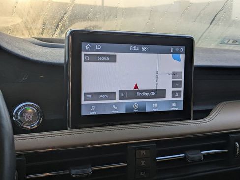 Used 2023 Lincoln Corsair Reserve w/ Towing Package image 14