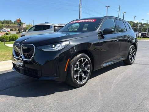 Used 2025 BMW X3 xDrive30i AWD/4WD image 3