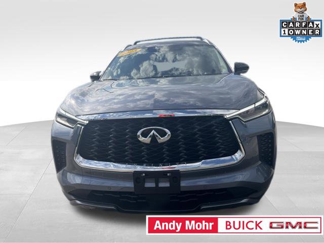 Used 2023 INFINITI QX60 Sensory w/ Vision Package AWD/4WD image 3