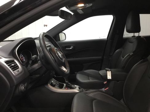 Used 2021 Jeep Compass Latitude AWD/4WD image 5