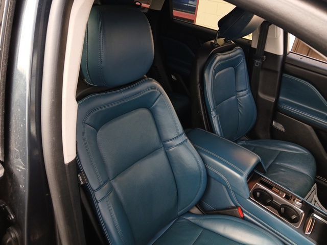 Used 2020 Lincoln Corsair Reserve AWD/4WD image 17