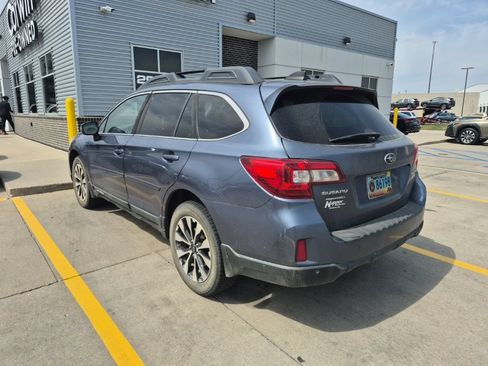 Used 2017 Subaru Outback 2.5i Limited AWD/4WD image 5