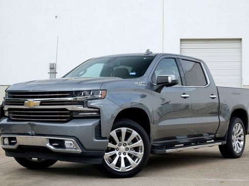 Used 2020 Chevrolet Silverado 1500 High Country image 2