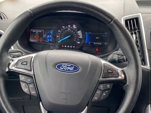Used 2024 Ford Edge Titanium AWD/4WD image 8